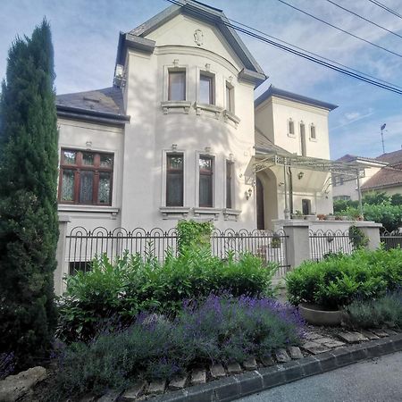 Kuria Apartman Budapest With Free Parking المظهر الخارجي الصورة