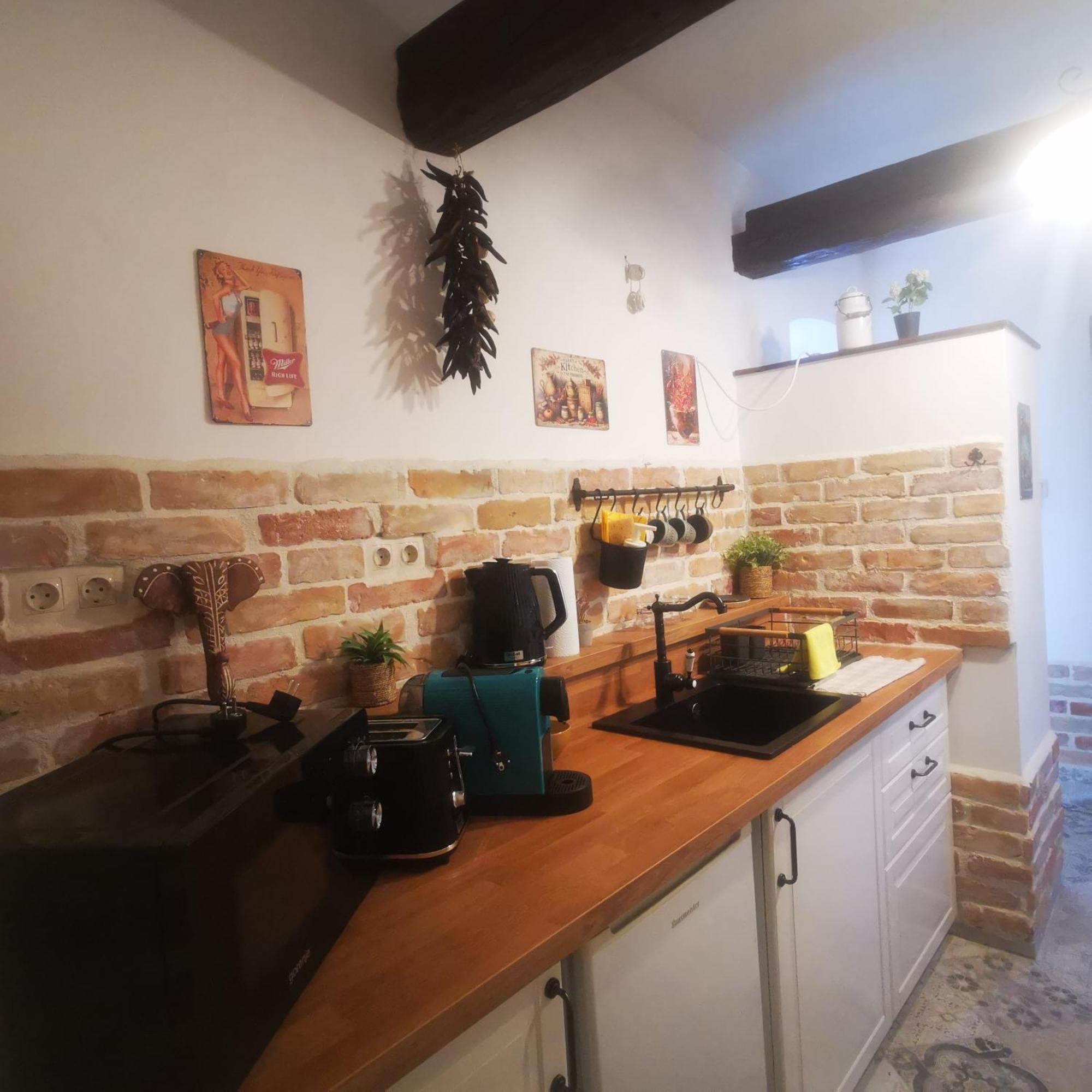 Kuria Apartman Budapest With Free Parking المظهر الخارجي الصورة